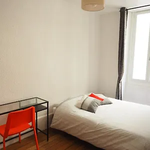 appartement-le-st-jean-centre-historique.hotels-rhonealpes.com/