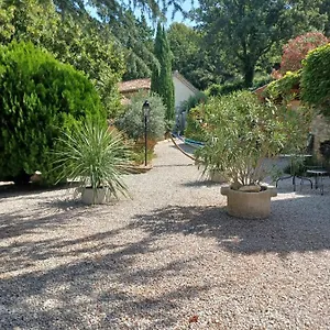 Les Deux Tilleuls Apartment